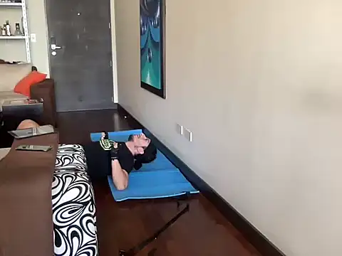 littlelatinhunter online show from February 27, 12:39 pm