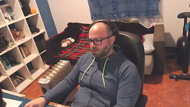 ravingr4d4 online show from March 5, 10:12 pm