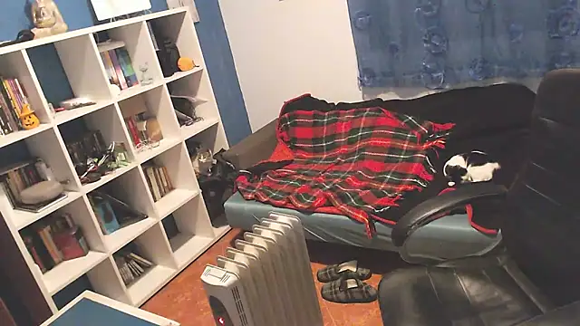 ravingr4d4 online show from March 21, 10:39 pm