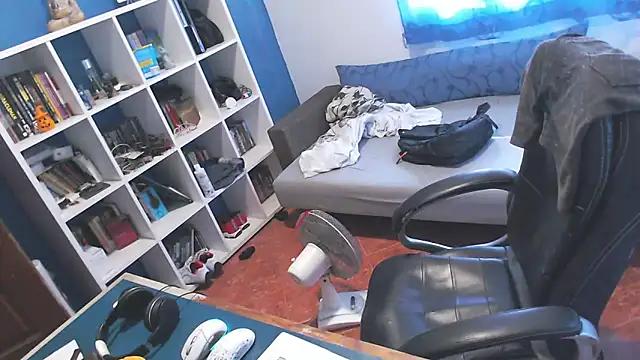 ravingr4d4 online show from October 9, 10:42 am