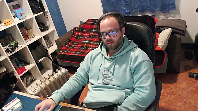 ravingr4d4 online show from February 1, 9:29 pm