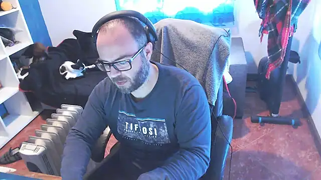 ravingr4d4 online show from March 20, 11:05 am