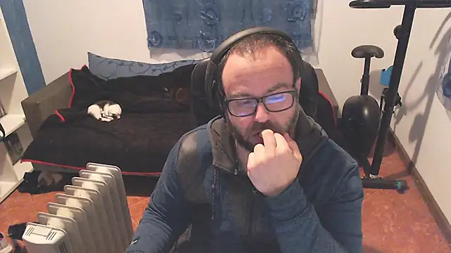 ravingr4d4 online show from February 13, 10:22 pm