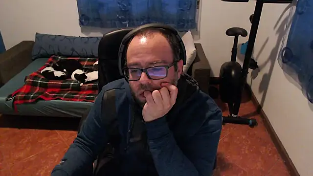 ravingr4d4 online show from January 26, 3:14 pm