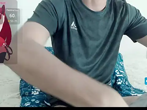 juan stiven online show from April 11, 1:36 pm