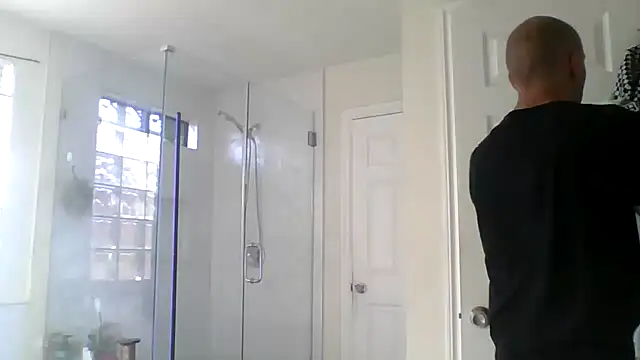 El Gizmo online show from April 15, 4:07 pm