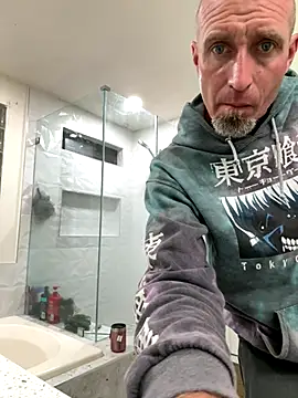 El Gizmo online show from November 6, 10:40 am