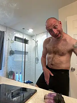 El Gizmo online show from February 16, 8:23 am