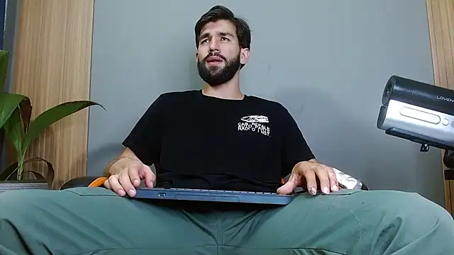 Mr WhiteCock online show from October 28, 11:18 pm