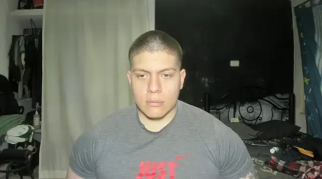 Snapshot of regan_jhonso chatting on January 18, 10:49 am regan jhonso online show from January 18, 10:49 am