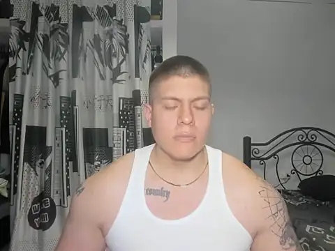 Snapshot of regan_jhonso chatting on September 21, 7:41 am regan jhonso online show from September 21, 7:41 am
