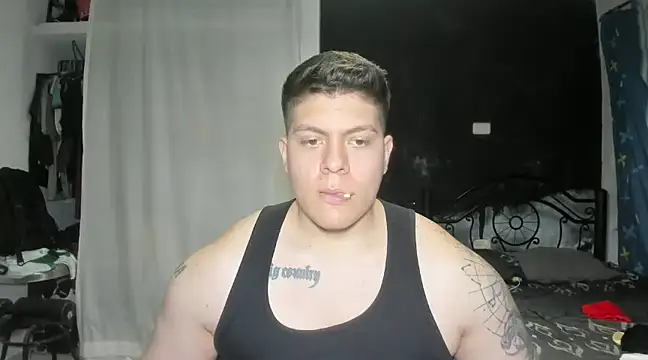 Snapshot of regan_jhonso chatting on January 7, 7:11 am regan jhonso online show from January 7, 7:11 am