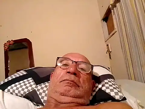 sincuenton24cmts online show from October 24, 2:35 am