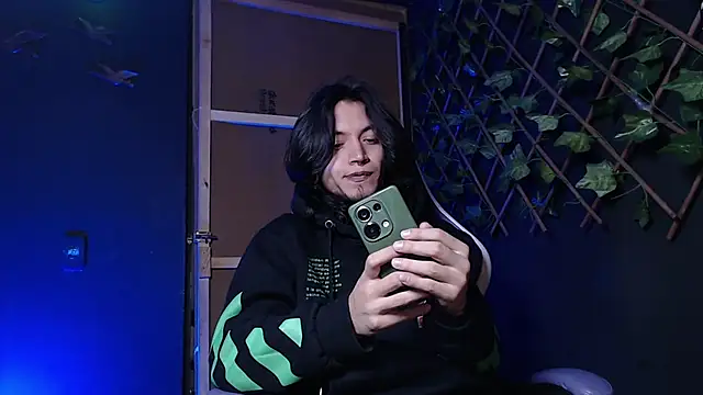 Dicaprioo  online show from January 14, 6:44 pm