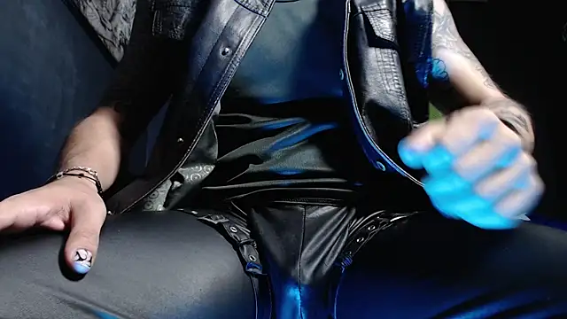 Dicaprioo  online show from April 22, 5:35 am