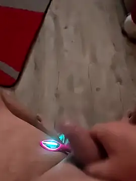 Szeltolo001 online show from December 22, 2:53 am