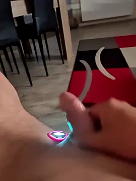 Szeltolo001 online show from March 21, 4:27 am