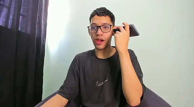 Snapshot of Diego-Monsalve chatting on January 22, 4:44 pm Diego-Monsalve online show from January 22, 4:44 pm