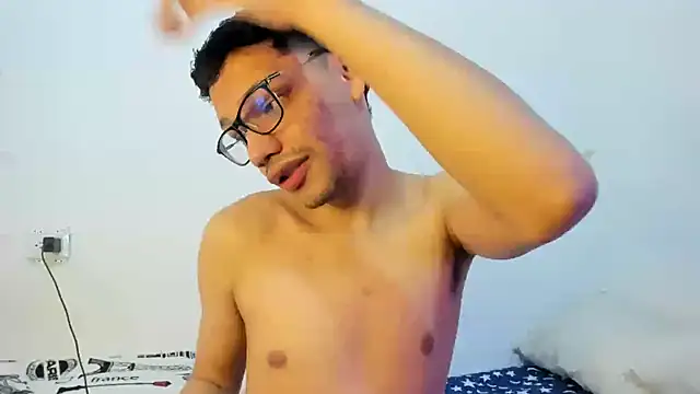 Snapshot of Diego-Monsalve chatting on October 4, 10:47 pm Diego-Monsalve online show from October 4, 10:47 pm