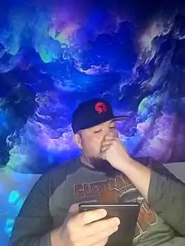 Snapshot of Spunonymous chatting on December 15, 8:25 pm Spunonymous online show from December 15, 8:25 pm