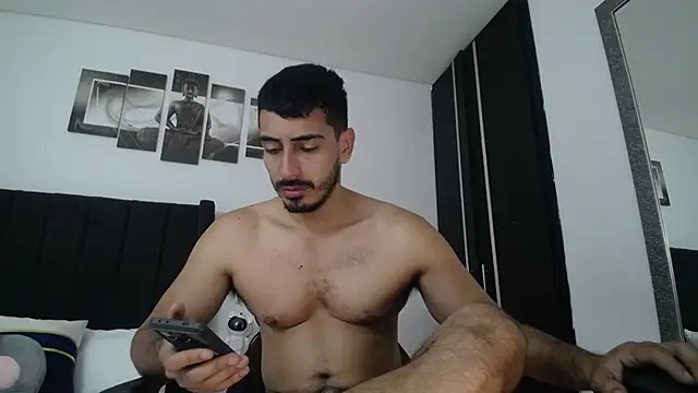 Snapshot of muscle_ares chatting on January 25, 11:34 am muscle ares online show from January 25, 11:34 am