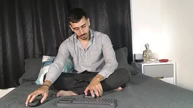 Snapshot of muscle_ares chatting on September 21, 12:55 am muscle ares online show from September 21, 12:55 am