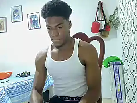 Snapshot of andrews2399 chatting on January 3, 9:47 pm andrews2399 online show from January 3, 9:47 pm