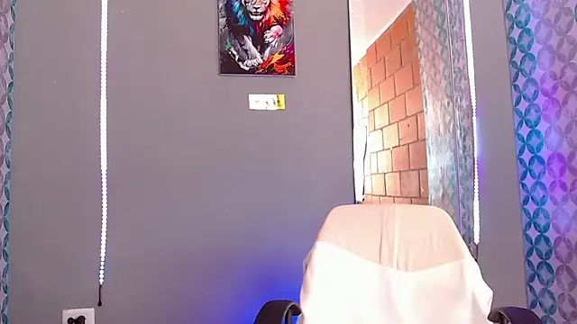 Liam lee online show from April 24, 9:17 pm