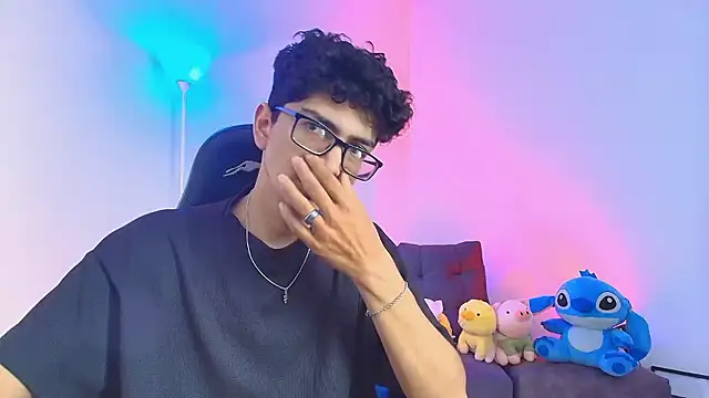 TylerWhite  online show from January 12, 1:59 pm