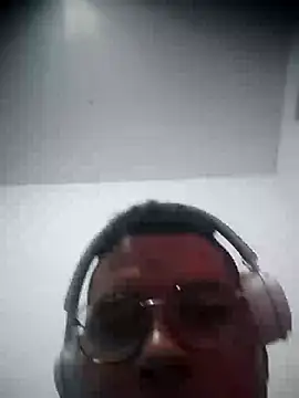 SaucyAffair0 online show from April 19, 6:21 pm