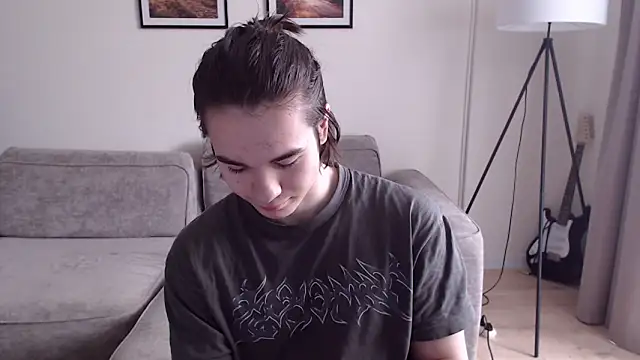 Snapshot of MarkusDean chatting on March 8, 6:52 am MarkusDean online show from March 8, 6:52 am