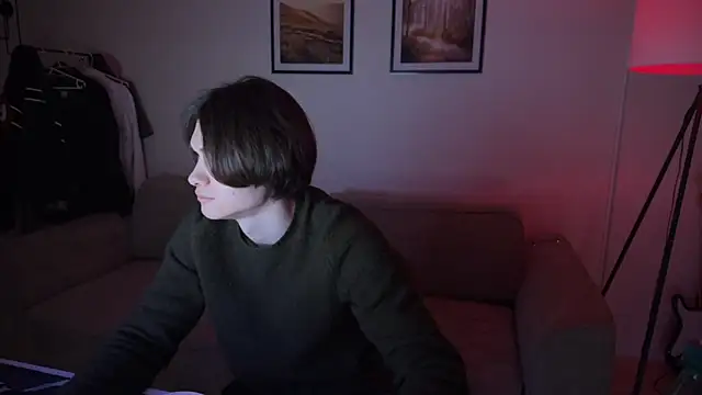 Snapshot of MarkusDean chatting on December 31, 2:25 pm MarkusDean online show from December 31, 2:25 pm