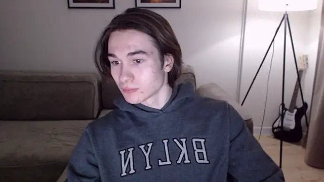 Snapshot of MarkusDean chatting on March 8, 6:14 pm MarkusDean online show from March 8, 6:14 pm