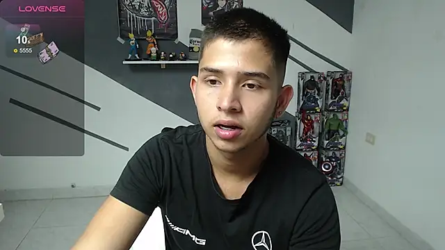 Snapshot of harold_18_ chatting on December 13, 6:59 pm harold 18 online show from December 13, 6:59 pm