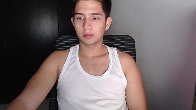 Snapshot of harold_18_ chatting on September 8, 6:18 pm harold 18 online show from September 8, 6:18 pm