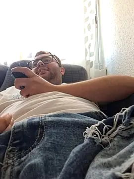 Javier bear online show from June 8, 2:07 pm