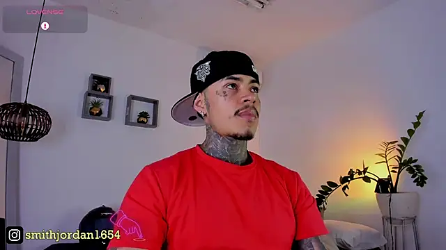 Snapshot of JordanSmiith_ chatting on March 4, 8:05 pm JordanSmiith online show from March 4, 8:05 pm