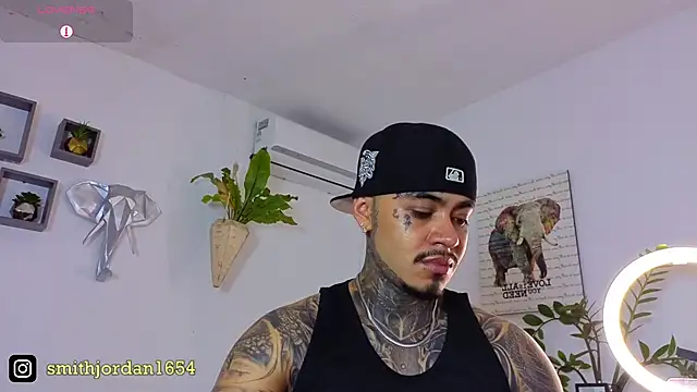 Snapshot of JordanSmiith_ chatting on September 24, 9:24 pm JordanSmiith online show from September 24, 9:24 pm