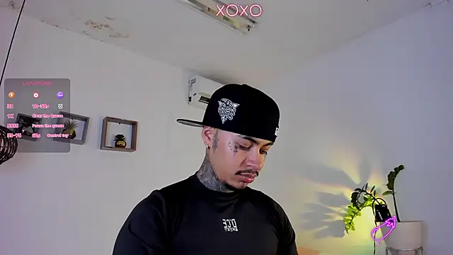 Snapshot of JordanSmiith_ chatting on January 28, 9:40 pm JordanSmiith online show from January 28, 9:40 pm
