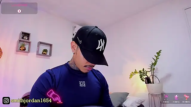 Snapshot of JordanSmiith_ chatting on March 10, 8:34 pm JordanSmiith online show from March 10, 8:34 pm