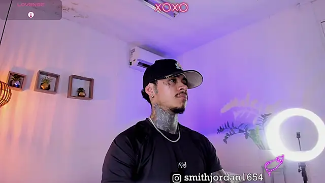 Snapshot of JordanSmiith_ chatting on January 13, 9:31 pm JordanSmiith online show from January 13, 9:31 pm