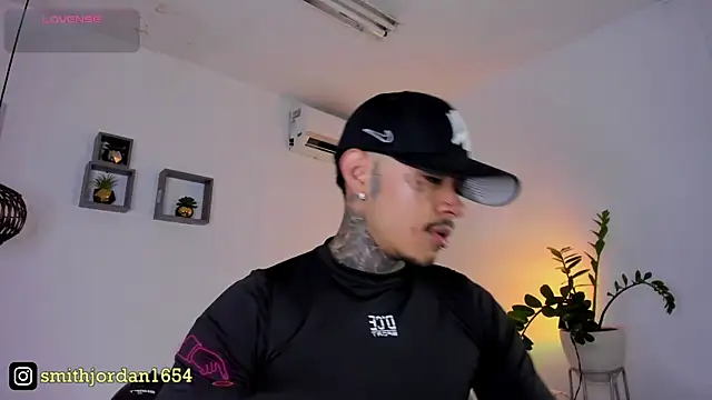Snapshot of JordanSmiith_ chatting on February 27, 7:58 pm JordanSmiith online show from February 27, 7:58 pm