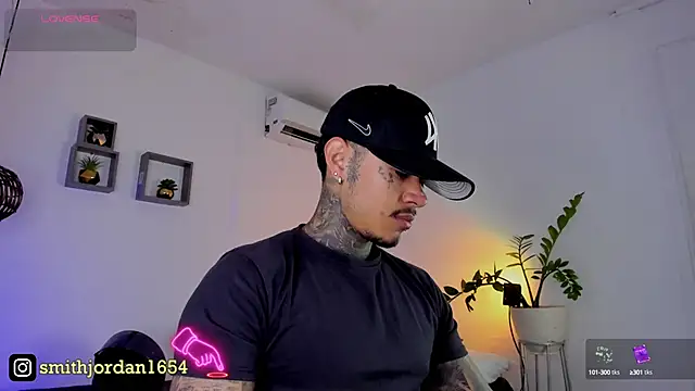 Snapshot of JordanSmiith_ chatting on March 9, 3:16 pm JordanSmiith online show from March 9, 3:16 pm