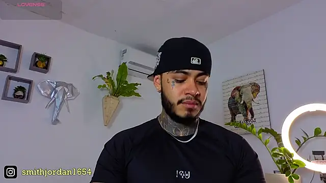 Snapshot of JordanSmiith_ chatting on September 8, 9:03 pm JordanSmiith online show from September 8, 9:03 pm