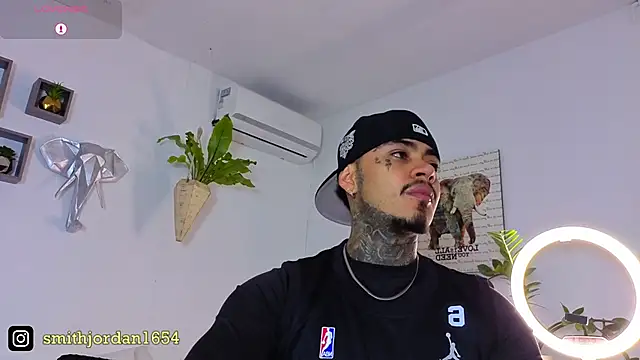 Snapshot of JordanSmiith_ chatting on September 30, 9:18 pm JordanSmiith online show from September 30, 9:18 pm