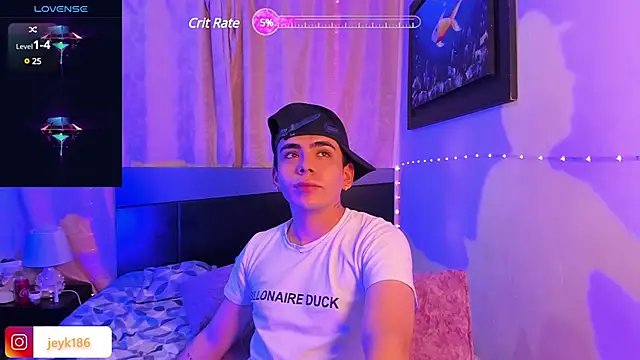 Snapshot of Jey_keler1 chatting on March 4, 3:00 am Jey keler1 online show from March 4, 3:00 am