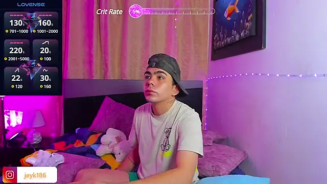 Snapshot of Jey_keler1 chatting on March 6, 11:09 pm Jey keler1 online show from March 6, 11:09 pm
