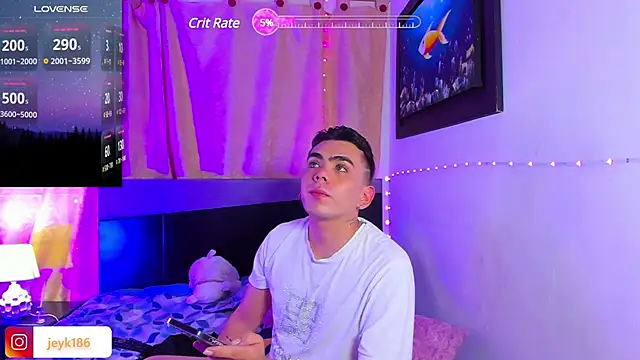 Snapshot of Jey_keler1 chatting on March 15, 9:05 pm Jey keler1 online show from March 15, 9:05 pm