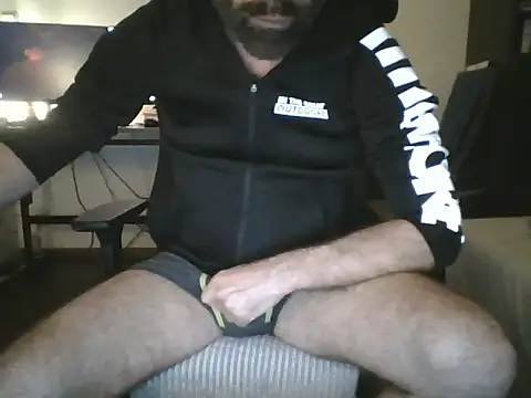 JOHNNYDOMINANT online show from April 21, 9:43 pm