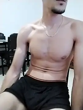 Snapshot of Zoro_23cm chatting on October 30, 10:22 pm Zoro 23cm online show from October 30, 10:22 pm